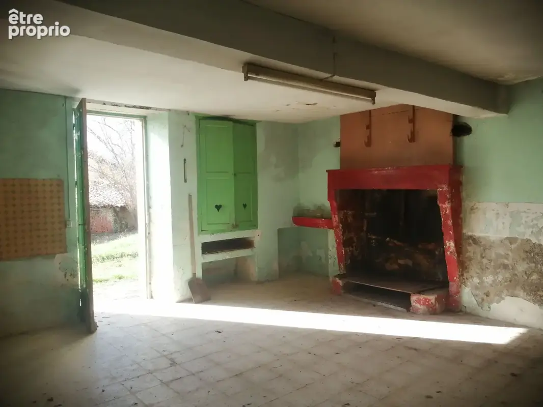 Maison 6 pièces 144 m² à vendre à Montignac-Le-Coq (16390) - photo 2