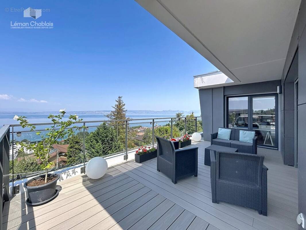 Appartement à EVIAN-LES-BAINS