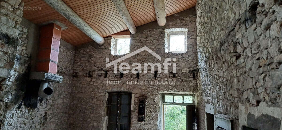 Maison 168 m² à Larnas  - photo 7