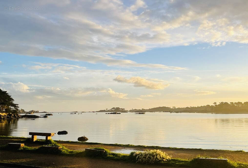 Appartement à TREGASTEL