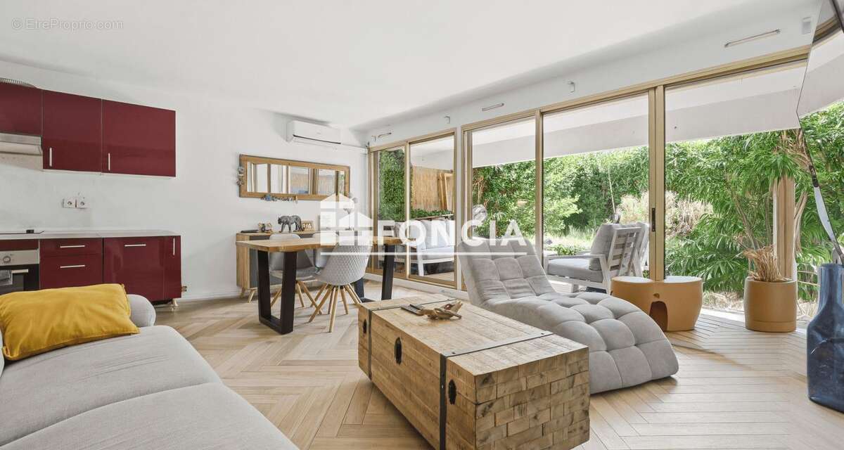 Marina Baie des Anges - Appartement 2 pièces de 36.94 m2 - rez de jardin - terrasse - photo 5