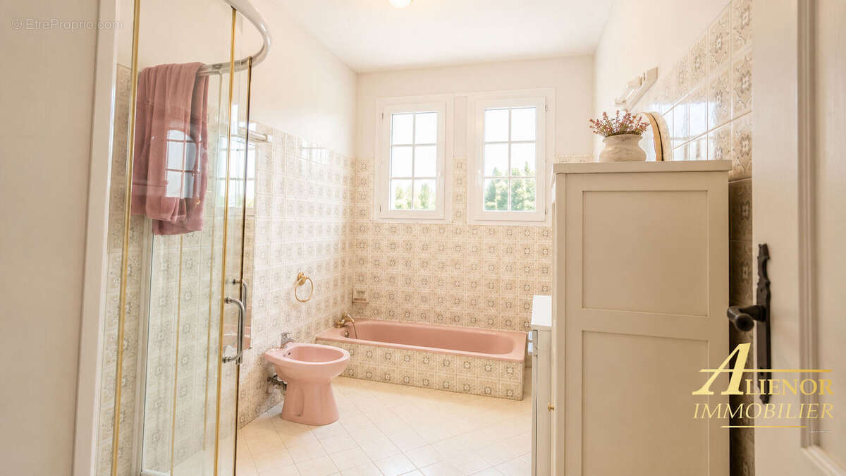 Maison plain  pied ,piscine - photo 4