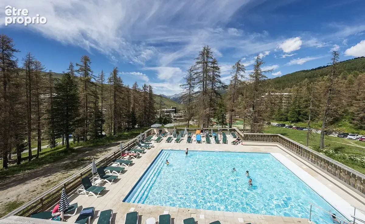 Vars property for sale