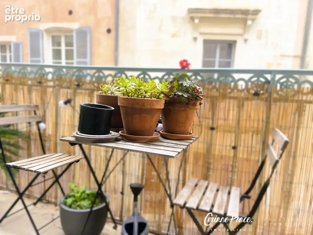 Nimes centre appartement / maison de ville  141 m2 avec garage et terrasse en rooftop propose par corinne ponc - photo 8