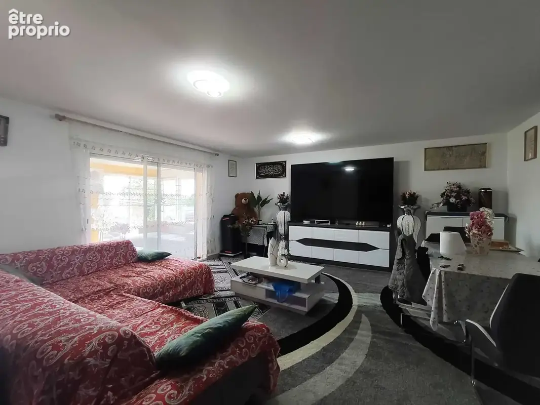 Maison 6 pièces 97 m² à vendre à Chasseneuil-Sur-Bonnieure (16260) - photo 5