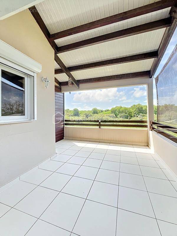 Appartement à LE GOSIER
