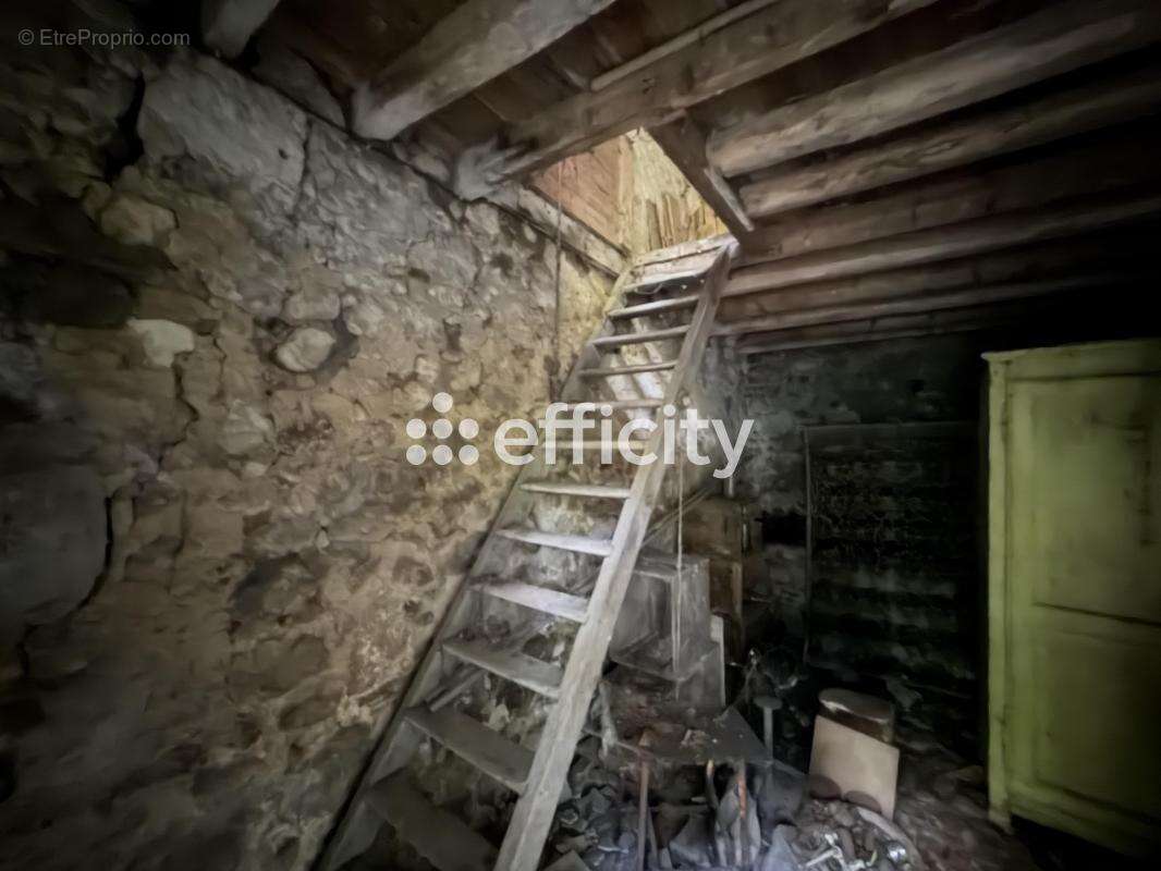 Maison à CIRY-SALSOGNE