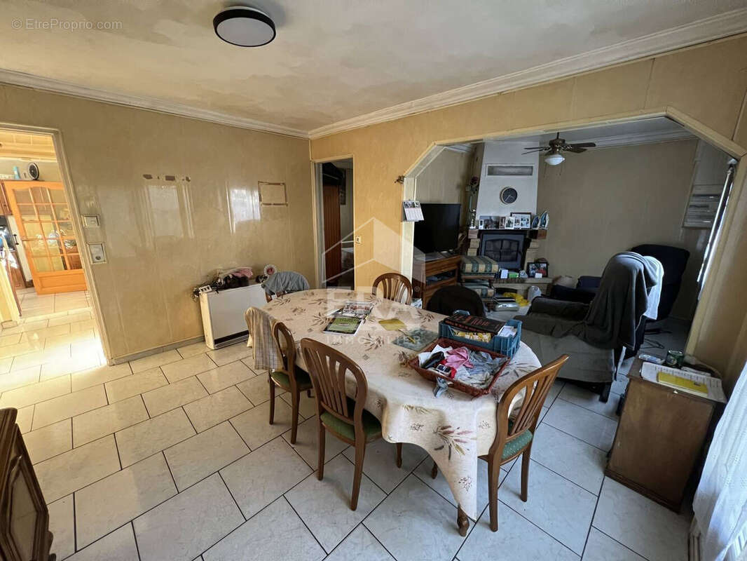 Maison à PONTAULT-COMBAULT