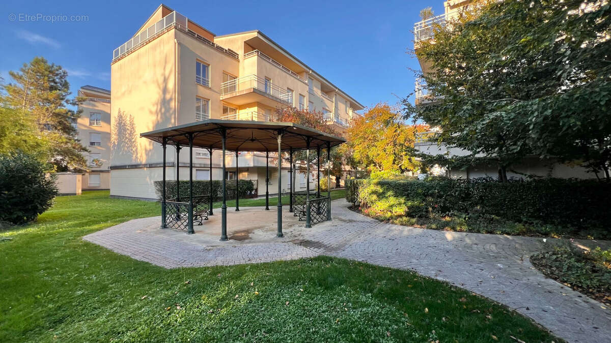 Appartement à CORBEIL-ESSONNES