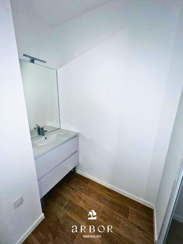 Appartement à CORMELLES-LE-ROYAL