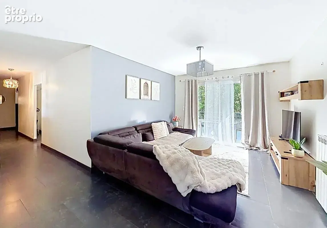 Carcassonne Montlegun  ! Villa indépendante de 122 m² avec piscine, terrasse couverte et garage de 56 m² - photo 5
