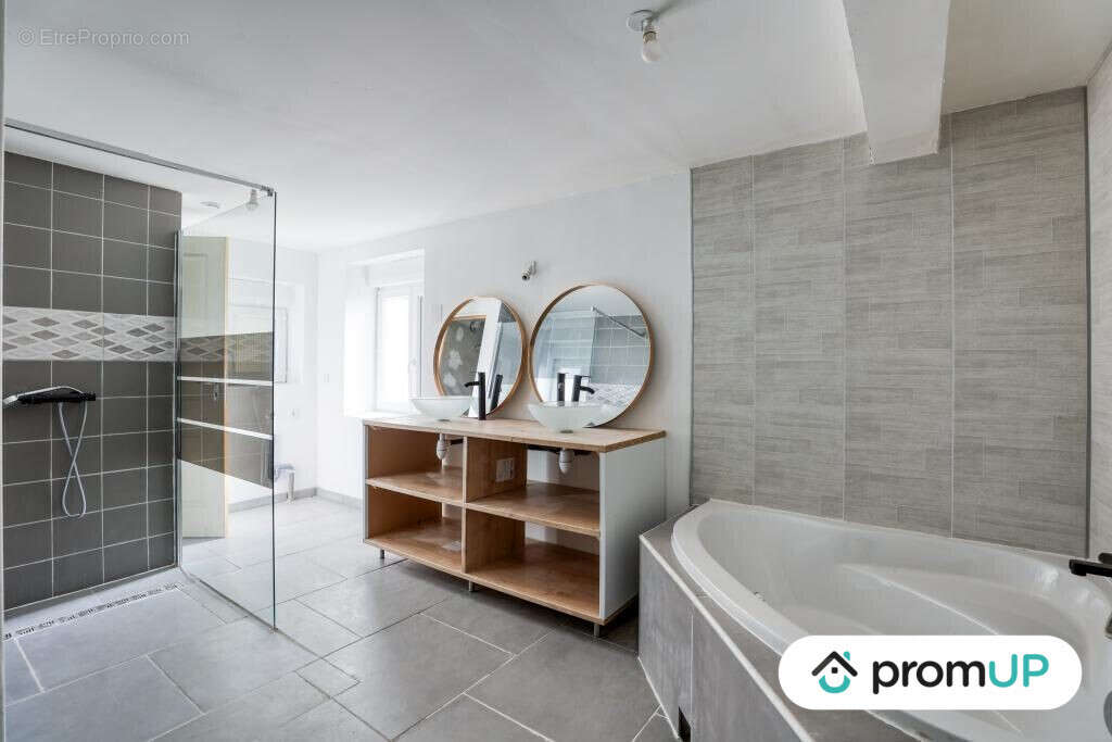 Maison à SAINT-LEGER-DES-VIGNES