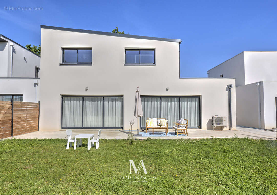 Maison à ECOUFLANT