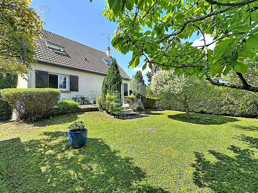 Maison à CHAUMONTEL