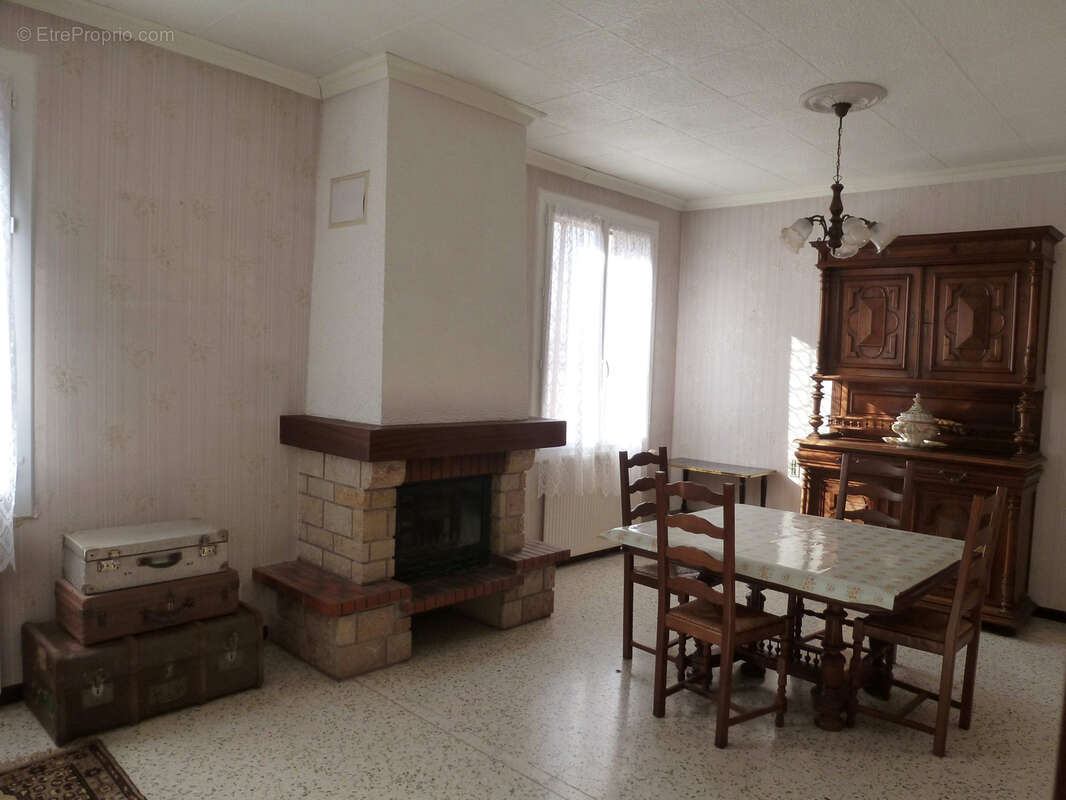 Maison à ROQUEFORT-DES-CORBIERES