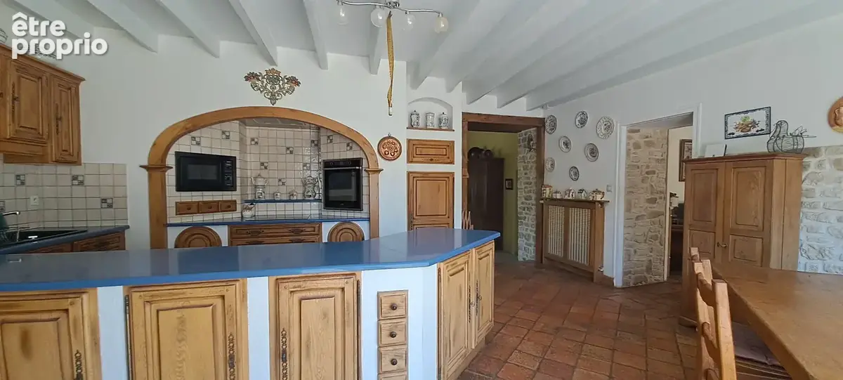 Maison 9 pièces 253 m² à vendre à Germond-Rouvre (79220) - photo 8