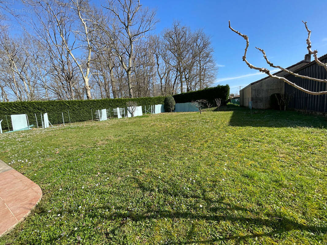 Maison à SAINT-SYLVESTRE-SUR-LOT