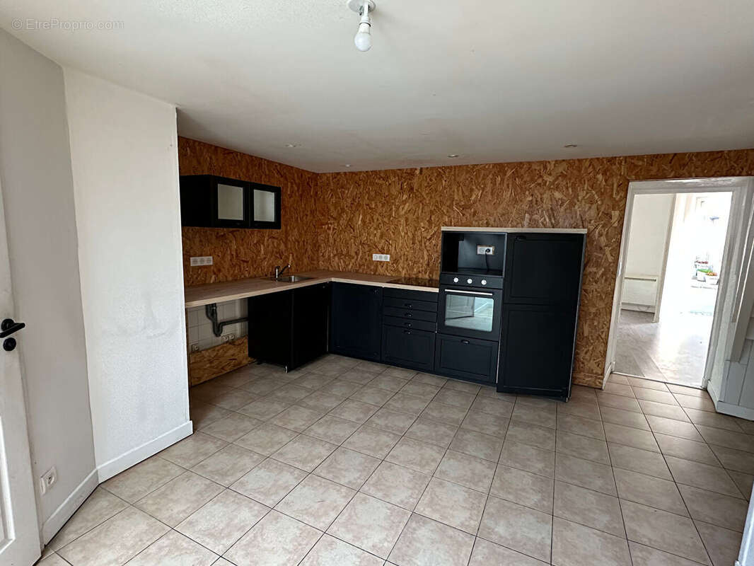 Maison à ESSERTINES-EN-DONZY