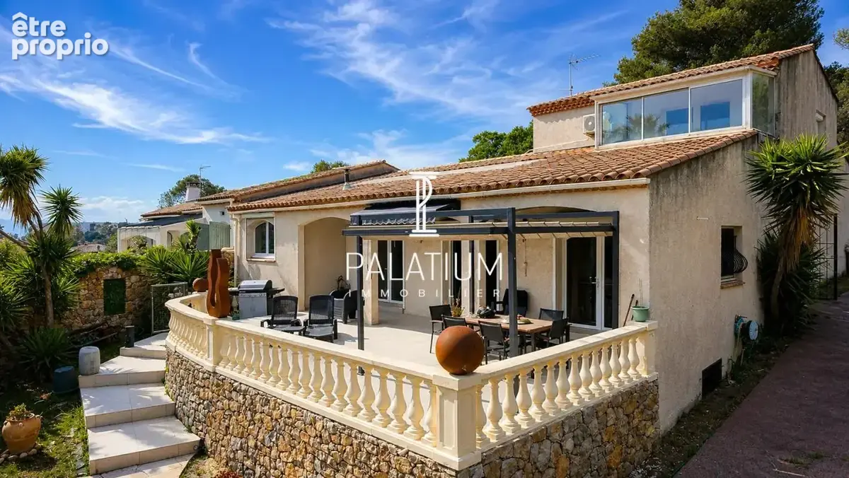 St Raphael Charmante Maison avec piscine 160 m2 - photo 2