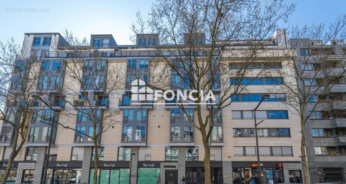 Appartement à PARIS-19E