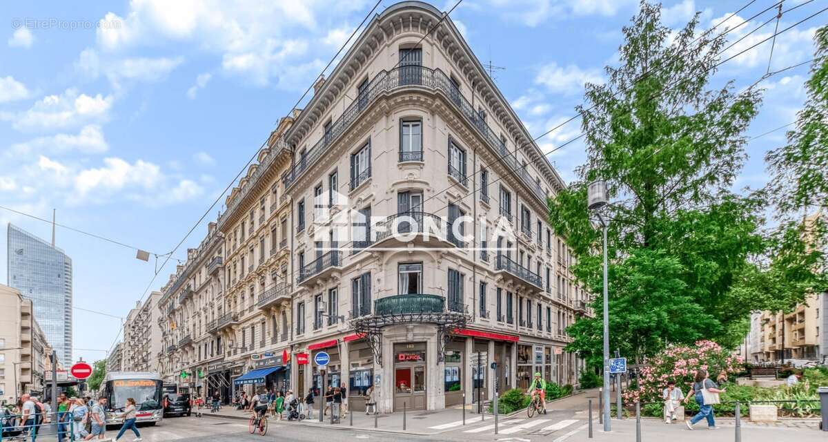 Appartement à LYON-6E