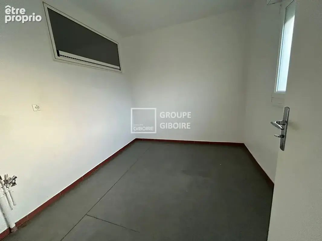 Exlusivite agence giboire a vendre maison de plain pied saint malo commerces transport garage - photo 5