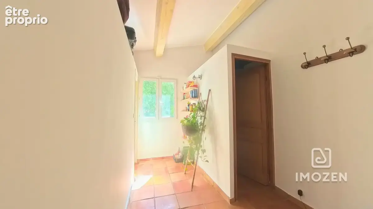 Propriété de caractère avec dépendances, piscine et terrain de 5 809 m2 - photo 9