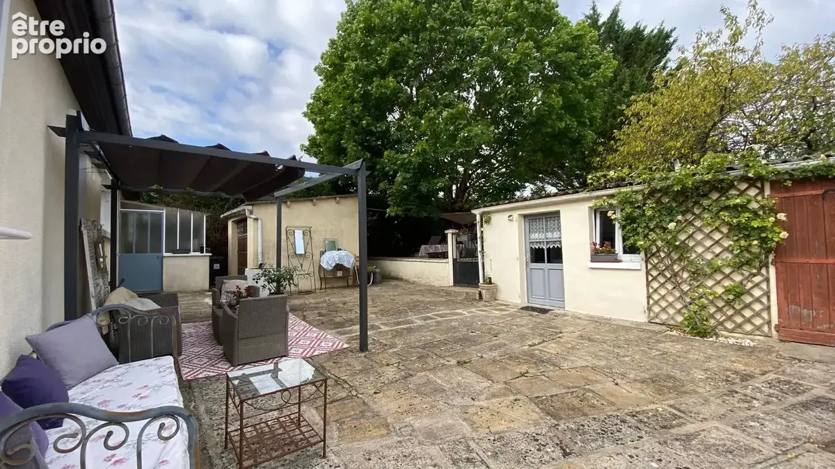 Maison à FAVEROLLES-SUR-CHER