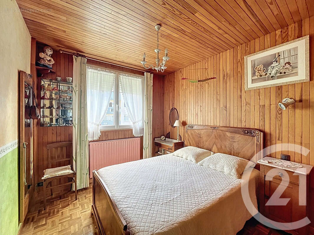 Appartement à PONT-EVEQUE