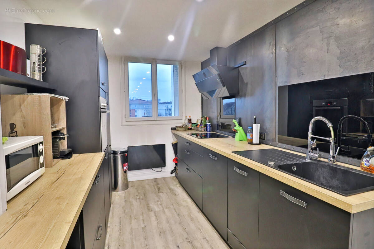 Appartement à SAINTE-SAVINE