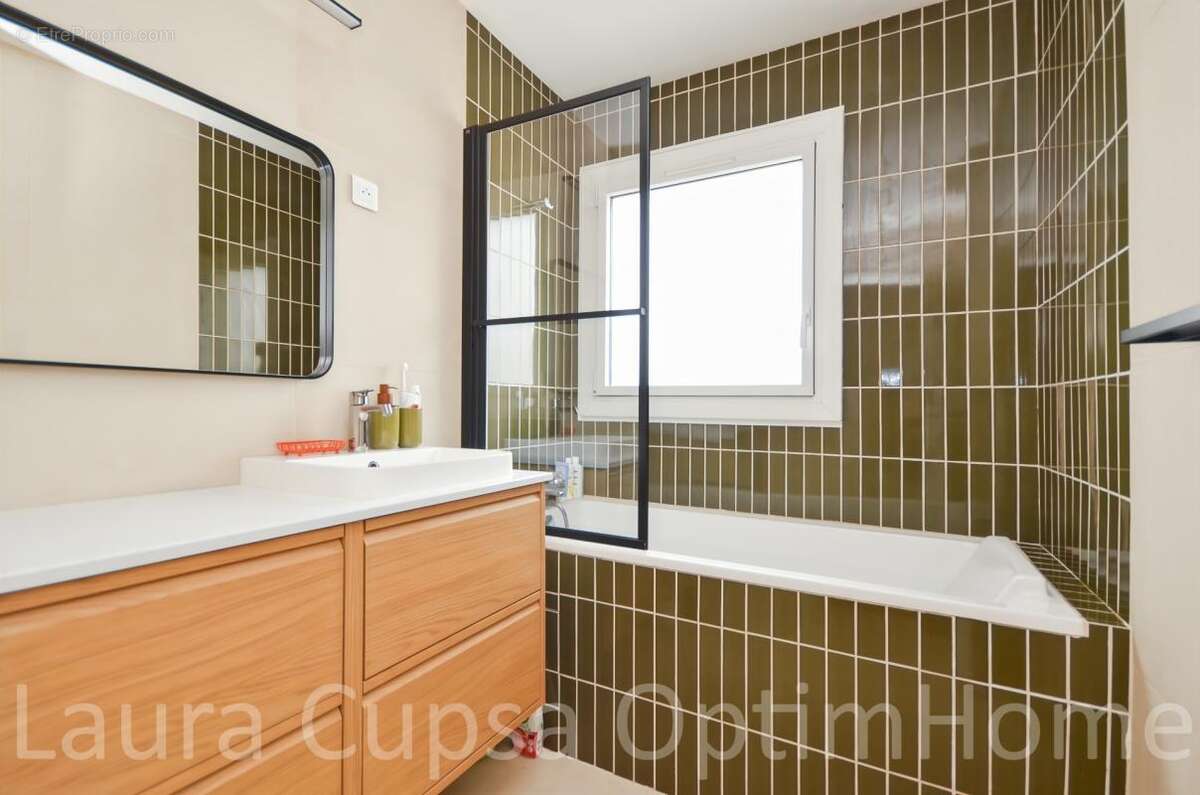 Sceaux - 8 min rer sceaux - 7p - 120, 95 m² - 2 balcons - 4e et dernier etage - 2 caves - box et parking libre dans residence fe - photo 12