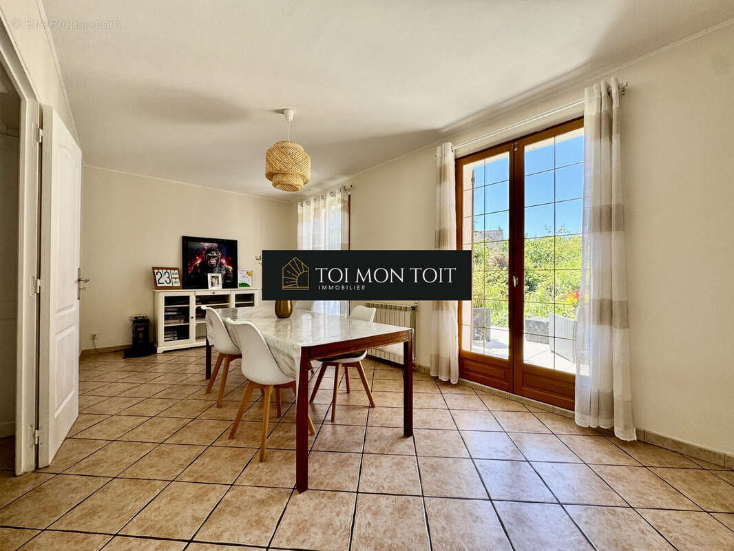 Maison 136 m² à Plailly  - photo 3