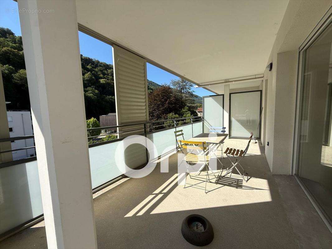 Appartement à VILLARD-BONNOT