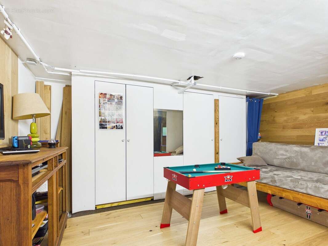 Maison à PEL-ET-DER