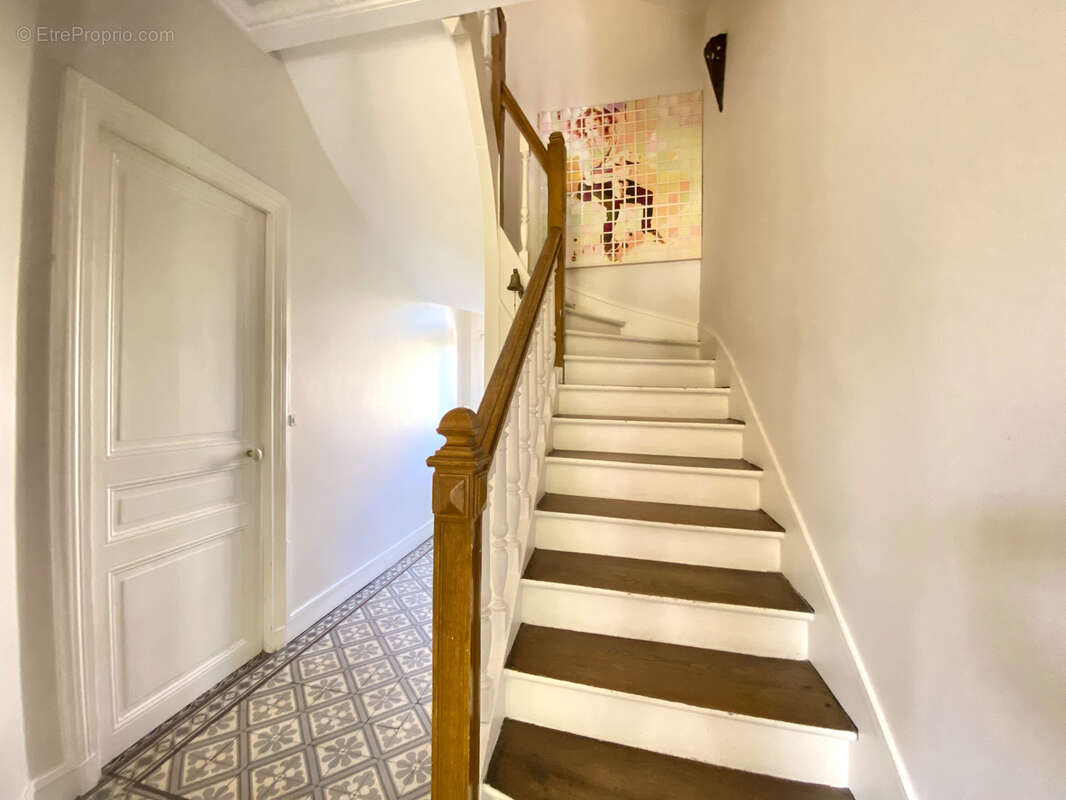 Maison à CHENNEVIERES-SUR-MARNE