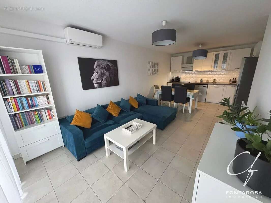 Appartement à ROQUEBRUNE-SUR-ARGENS
