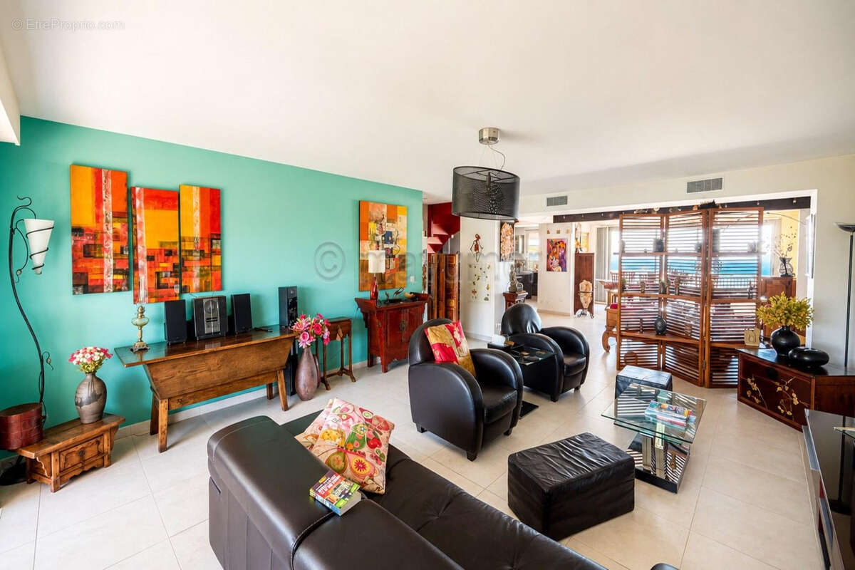 Duplex - 150m²- dernier étage - vue mer et collines - Madrague Montredon 13008 Marseille n°6