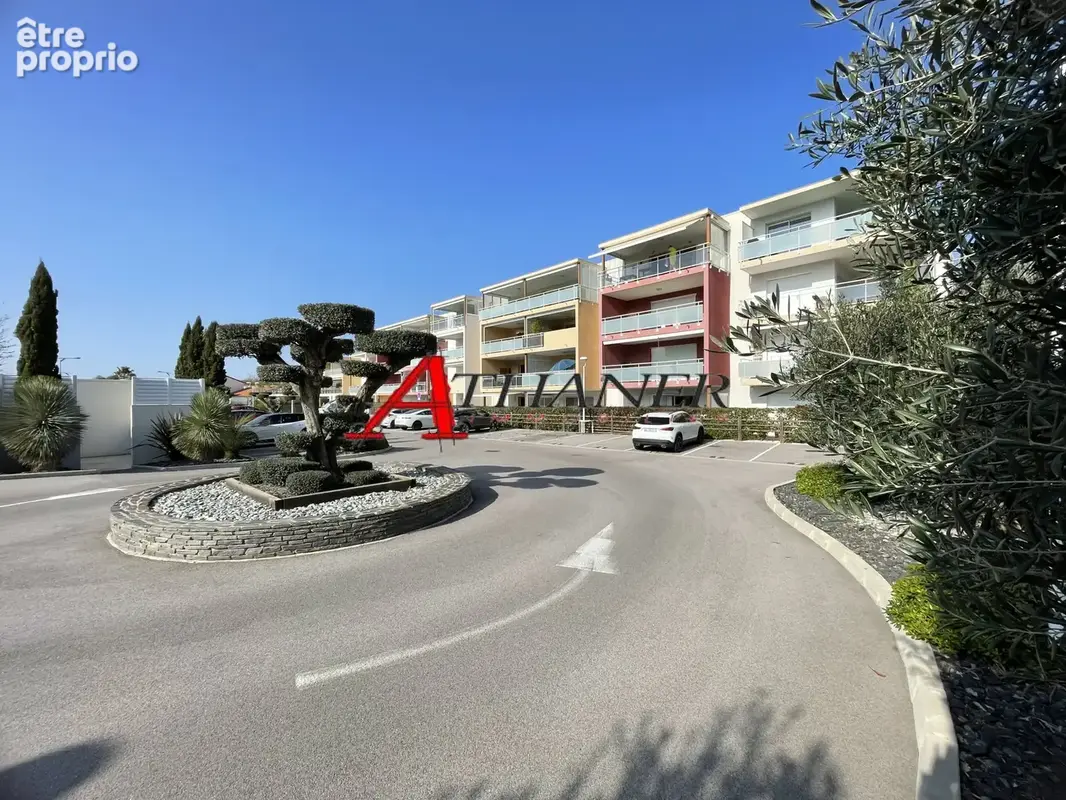 Argeles sur Mer - Les Jardins du Port - F3 + Garage + Parking - photo 2