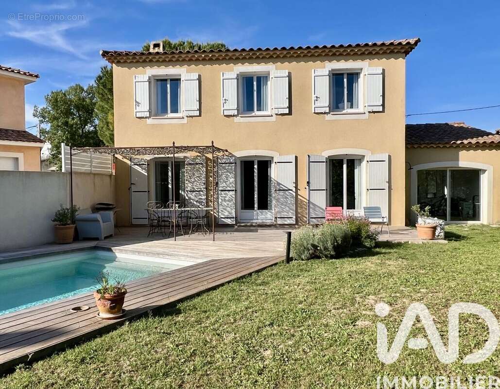 Maison 152 m² à Saint-Zacharie  - photo 3