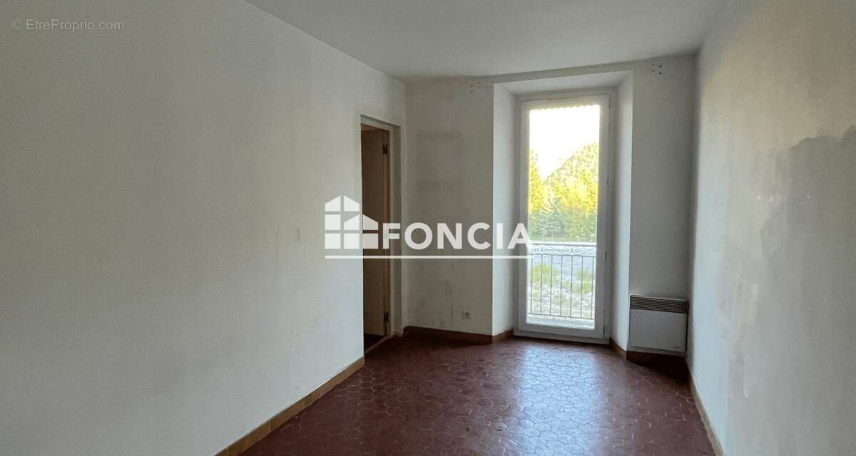 Appartement à LA JAVIE