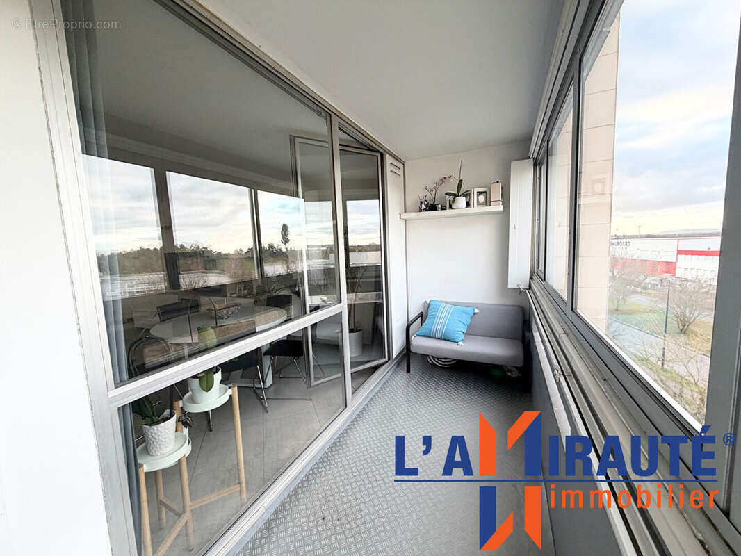 Appartement à SARTROUVILLE