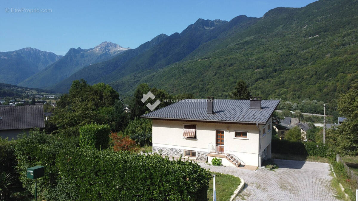 Maison à EPIERRE