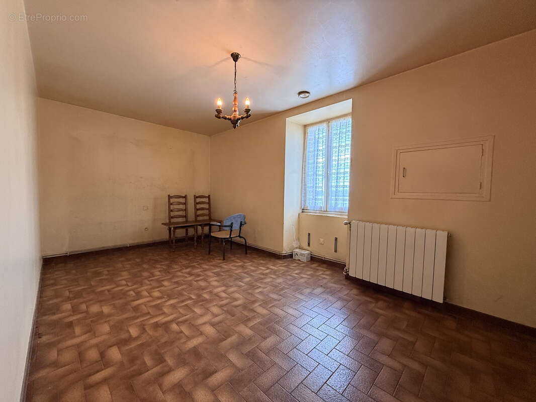 Maison à MONSEMPRON-LIBOS