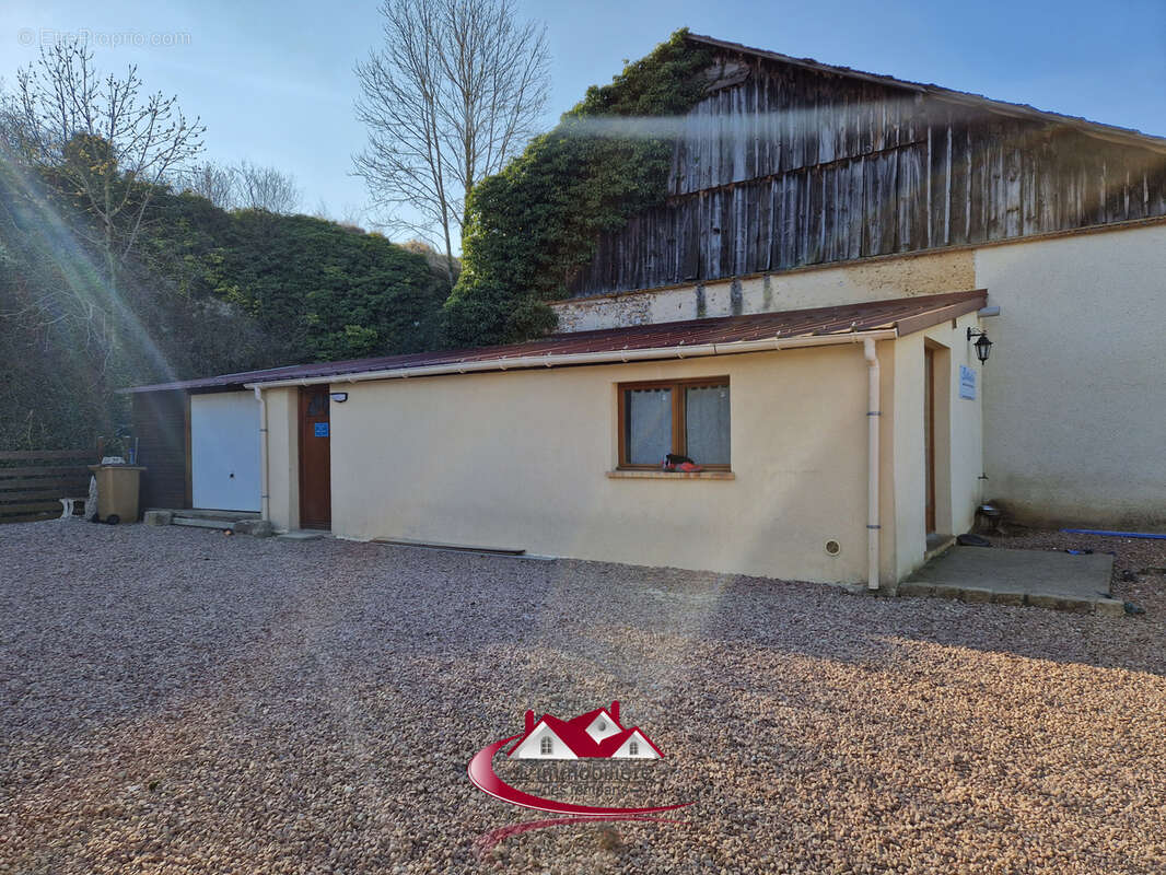 Maison à ECLUZELLES