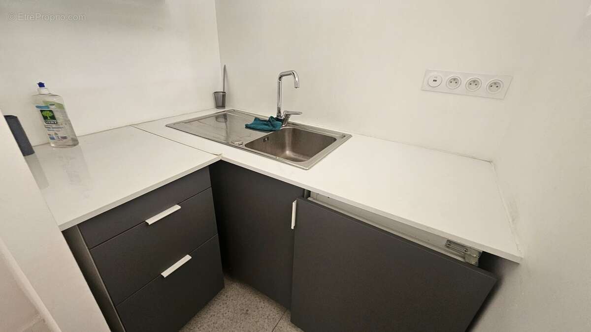 Commerce à MARSEILLE-4E