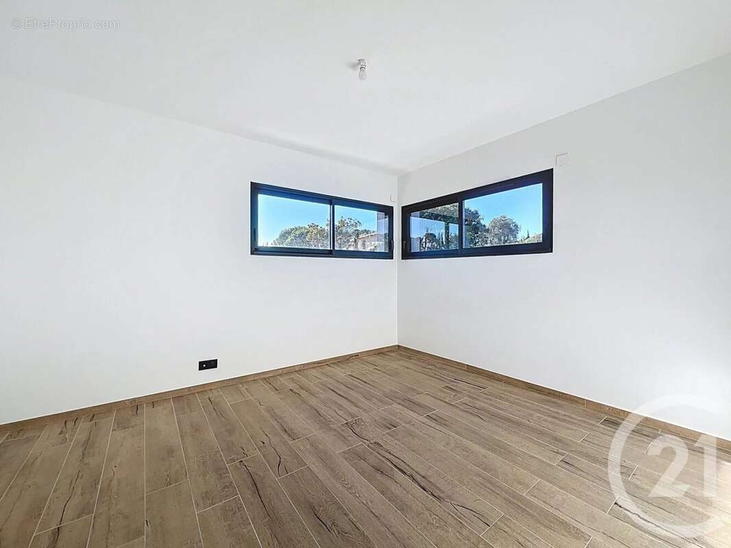 Maison 162 m² à Mougins  - photo 13