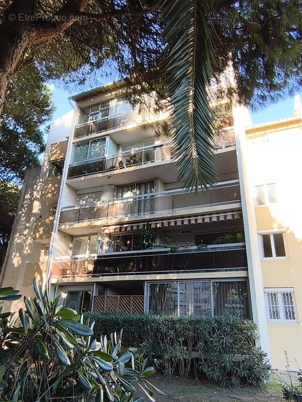 Appartement à FREJUS