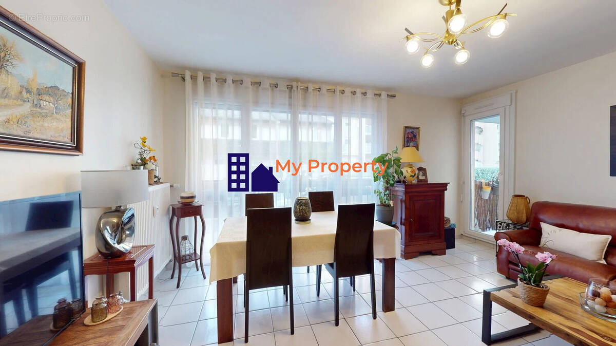 Appartement à HOUILLES
