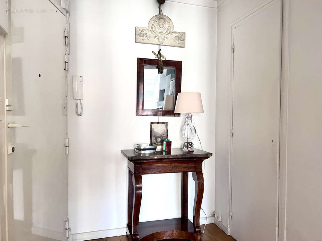 Appartement à PARIS-10E