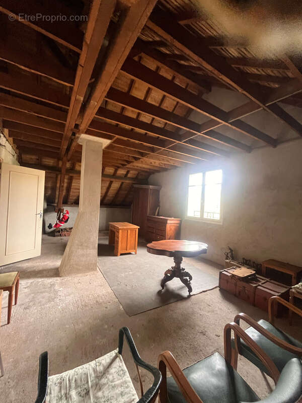 Maison à YZEURE